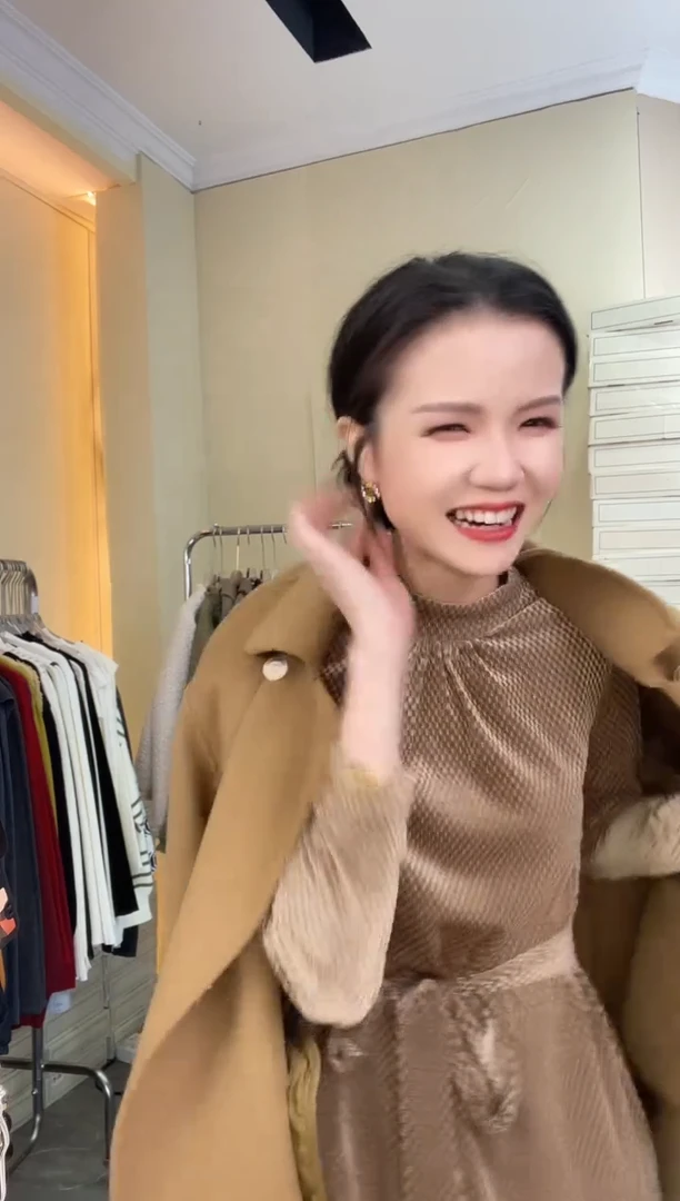 黄色连衣裙@511153