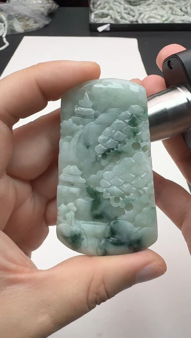 翡翠未镶嵌吊坠(不含链)1