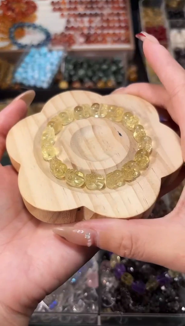 【闪购商品】水晶手串未镶嵌黄水晶貔貅一个宽卡约8