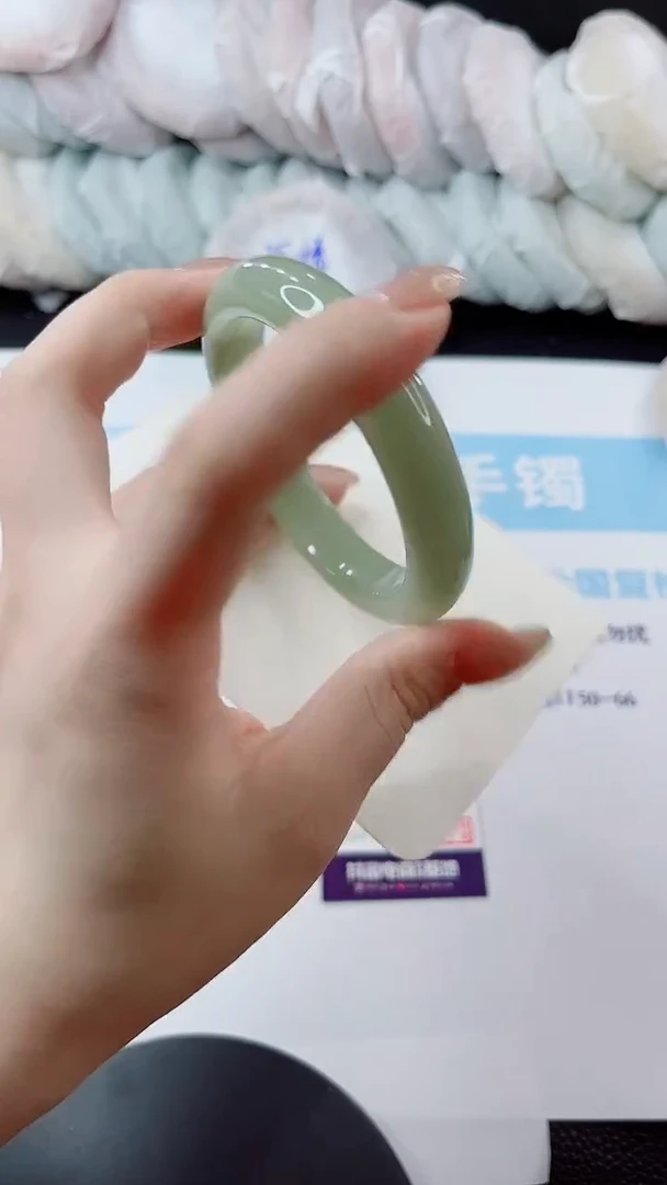 未镶嵌手镯石英质玉多样性发货L205