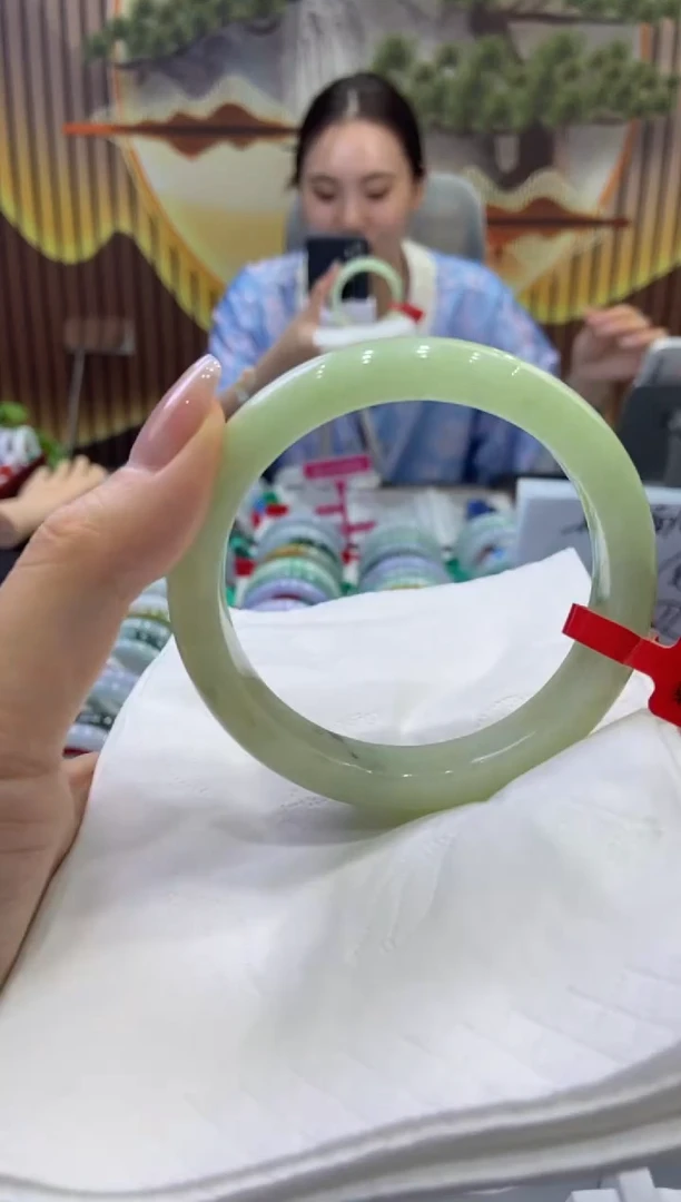 翡翠手镯未镶嵌00009232