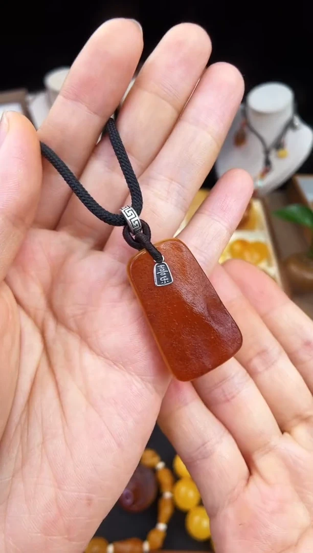 琥珀未镶嵌珠宝奇石柒月