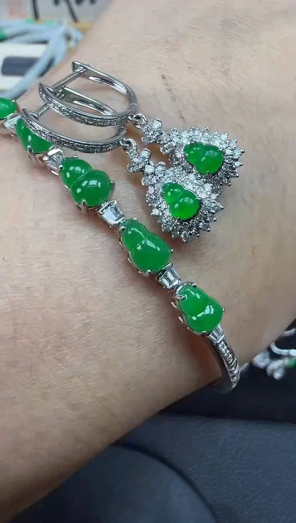 【闪购商品】翡翠手链18K金镶嵌勿拍