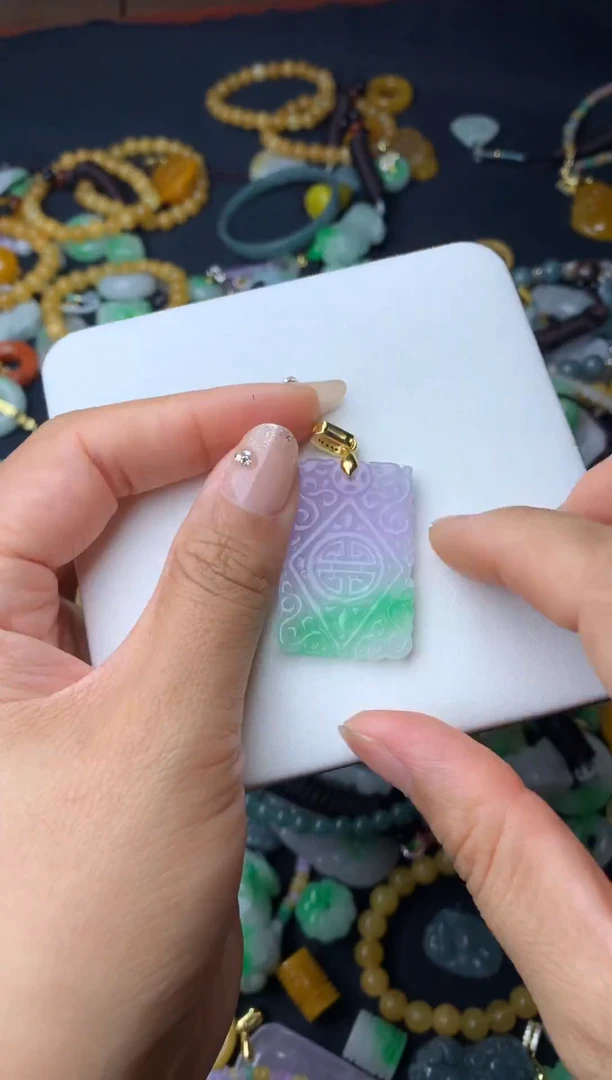 翡翠未镶嵌颈饰天然缅甸翡翠吊坠