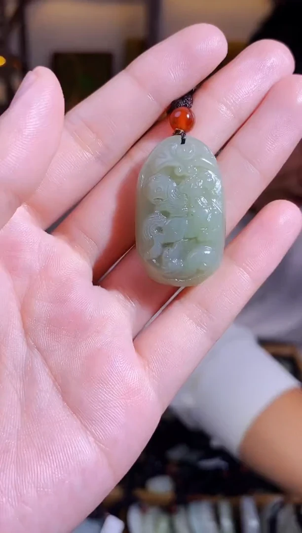 颈饰未镶嵌和田玉1