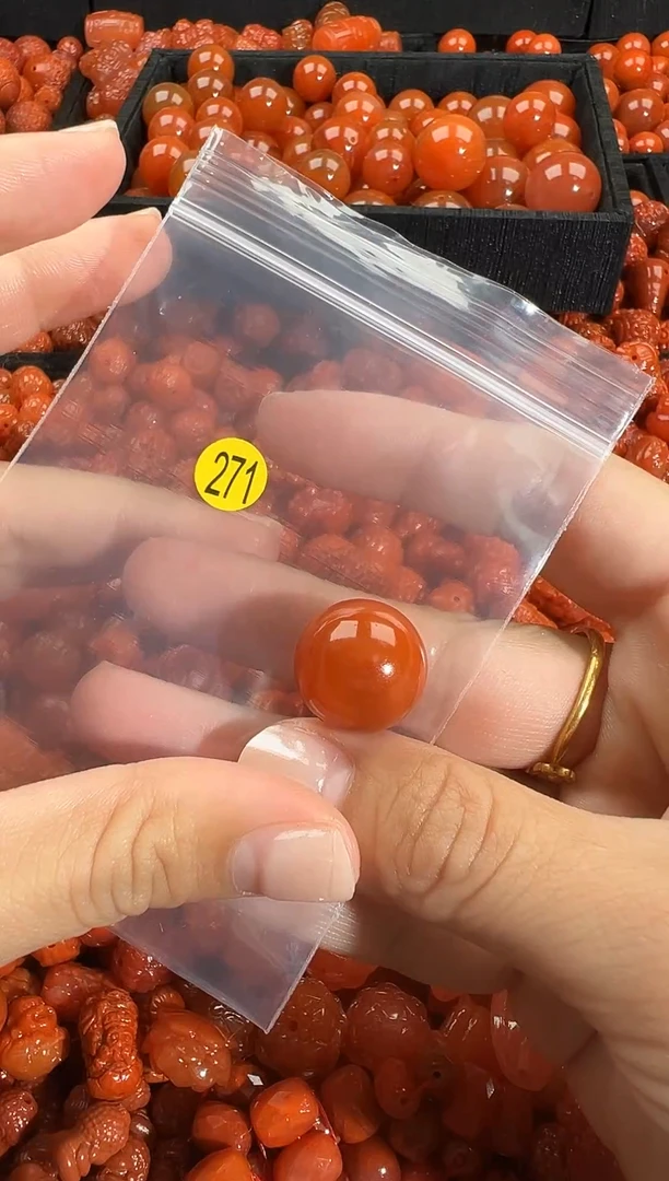 颈饰未镶嵌南红玛瑙1