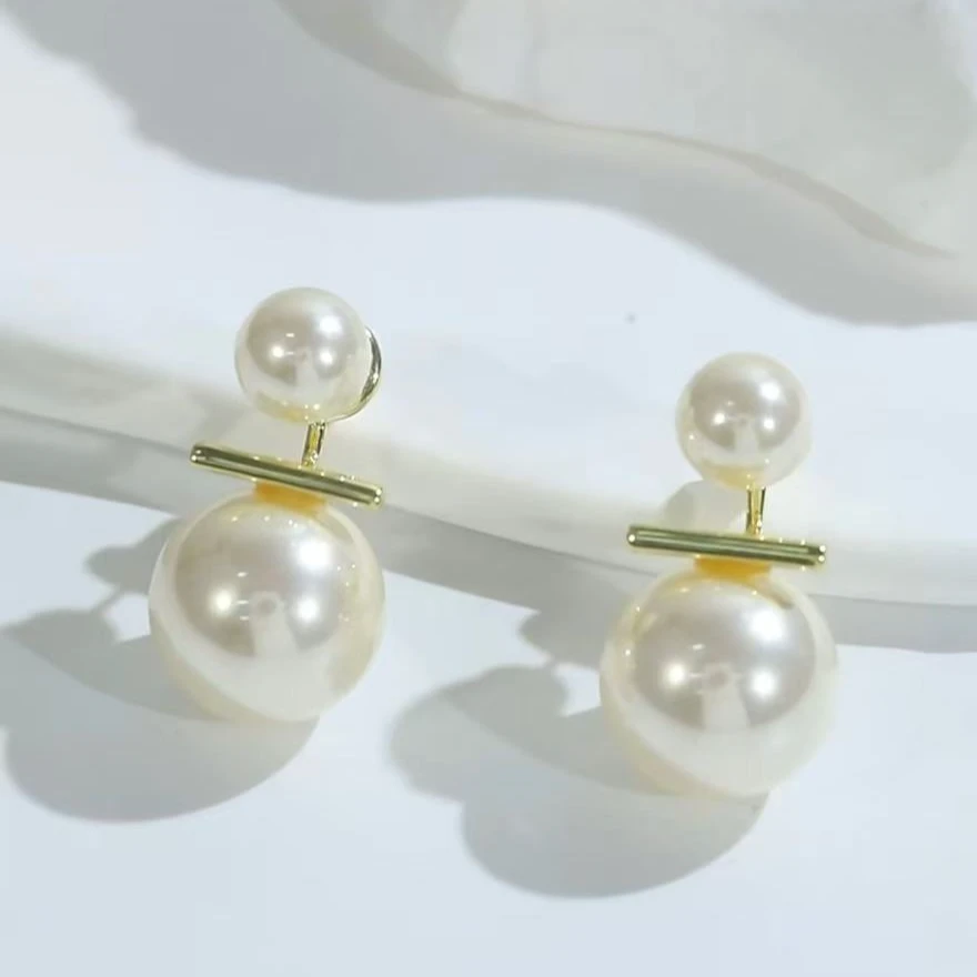 合金仿珍珠耳饰 合金仿珍珠耳饰 小众品牌设计感 法式轻奢复古