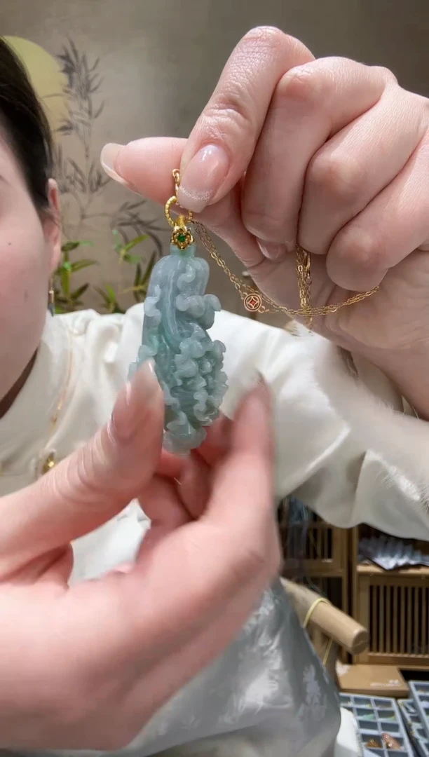 【闪购商品】翡翠颈饰未镶嵌吊坠