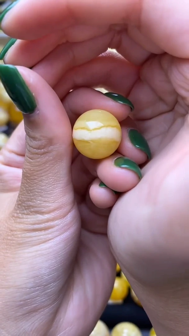 裸石琥珀未镶嵌蜜蜡.90