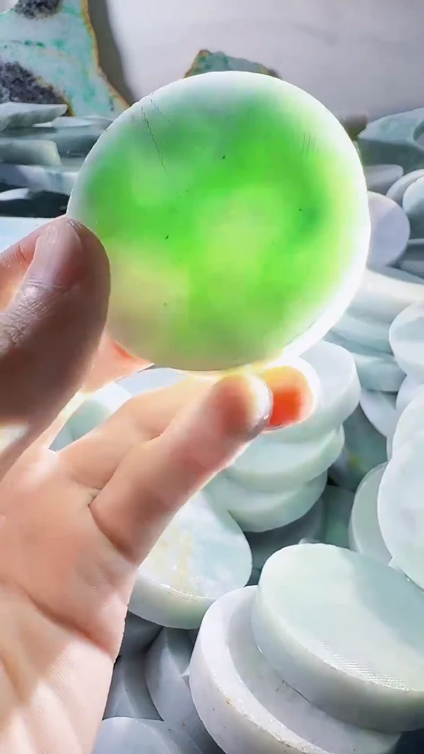 翡翠裸石缅甸翡翠A货文9504