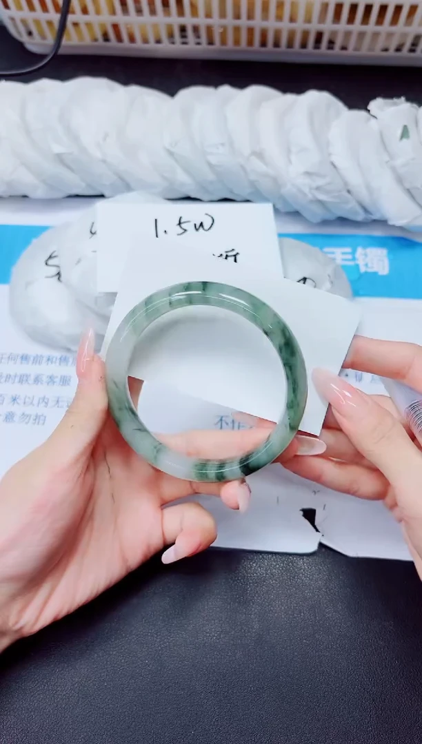 石英质玉手镯未镶嵌163/60.2