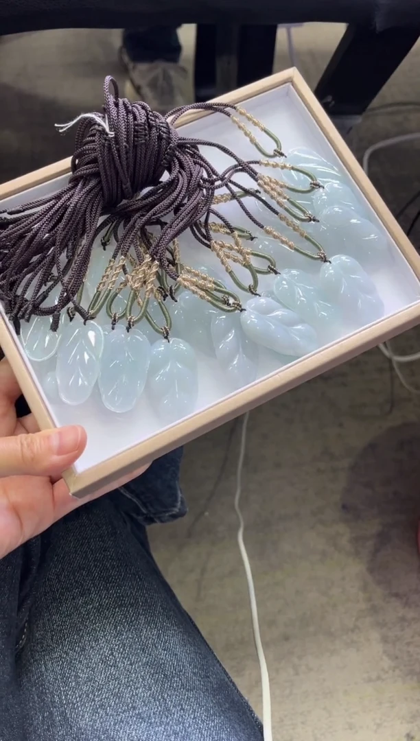 颈饰未镶嵌翡翠B166/多样性发一件/配绳子