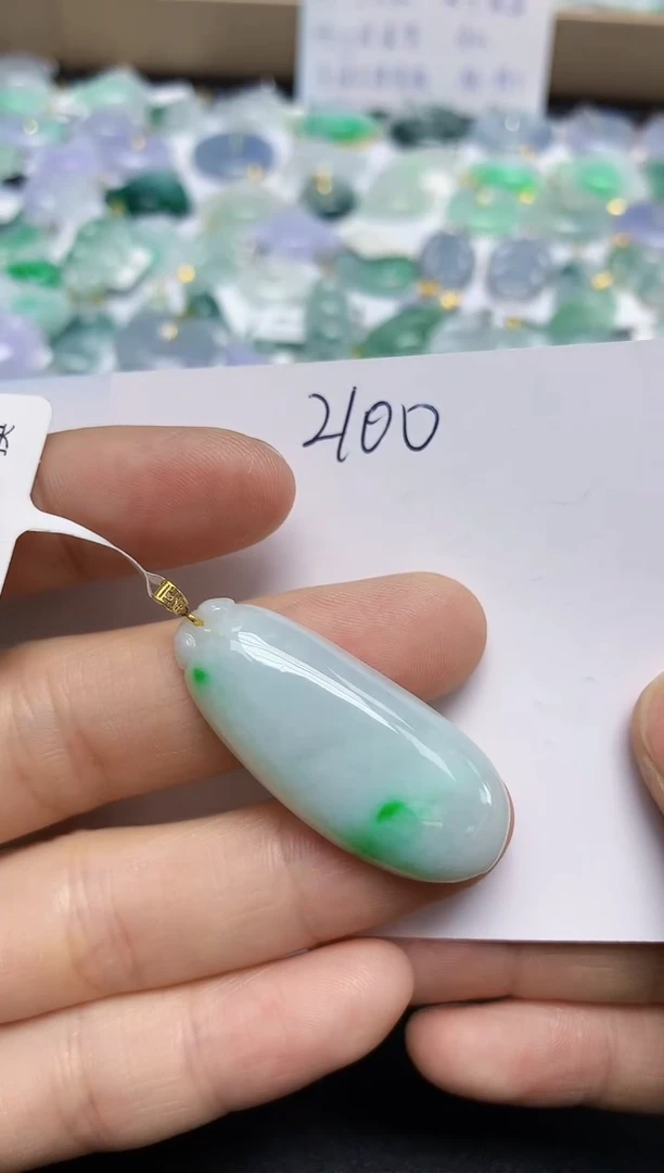 翡翠未镶嵌颈饰天然缅甸翡翠A货