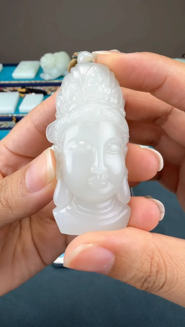 和田玉未镶嵌颈饰1
