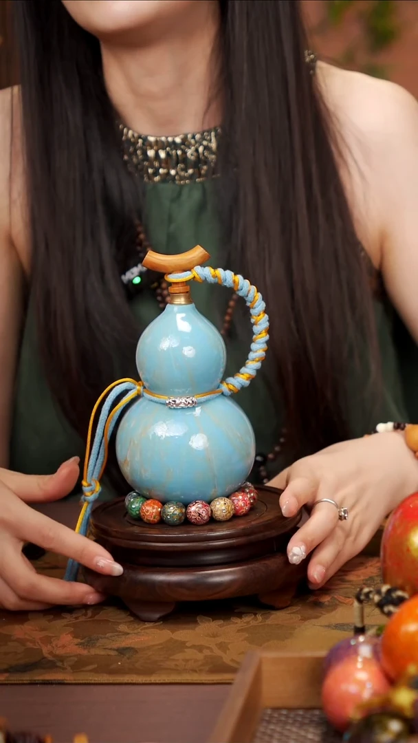252易林漂漆酒葫芦------118