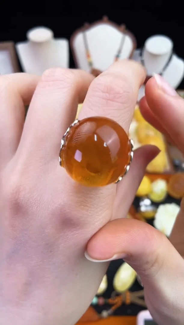 琥珀未镶嵌珠宝奇石柒月