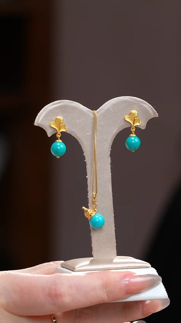 未镶嵌绿松石颈饰1