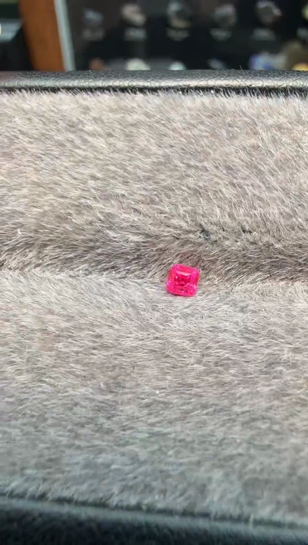 裸石尖晶石超级绝地武士0.1ct-A610-1p