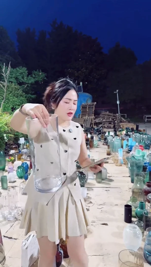 ANQI-微瑕花瓶-YAT3Q