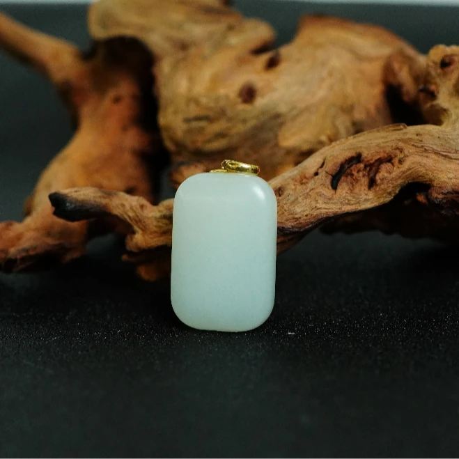 18K金和田玉白玉无事牌吊坠 BT122901