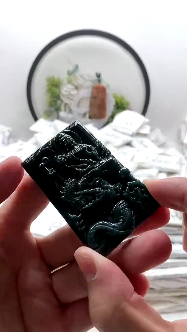 颈饰未镶嵌翡翠大势至