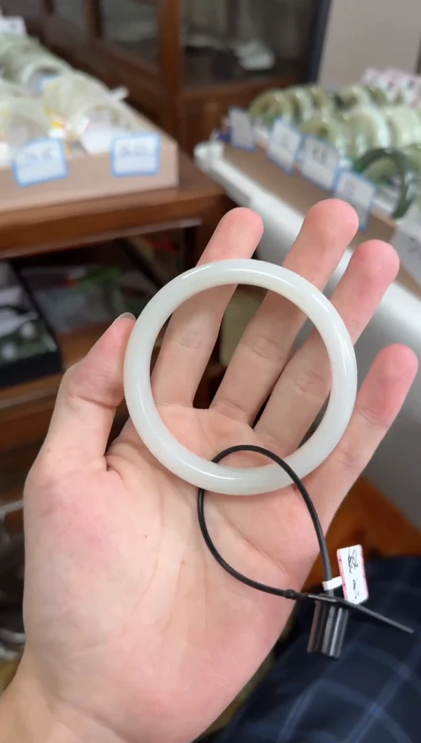 未镶嵌手镯和田玉58