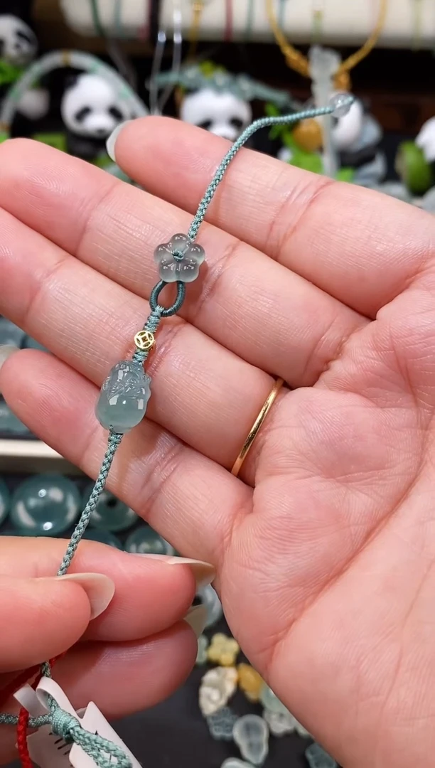 散珠翡翠貔貅小花手绳  手围15