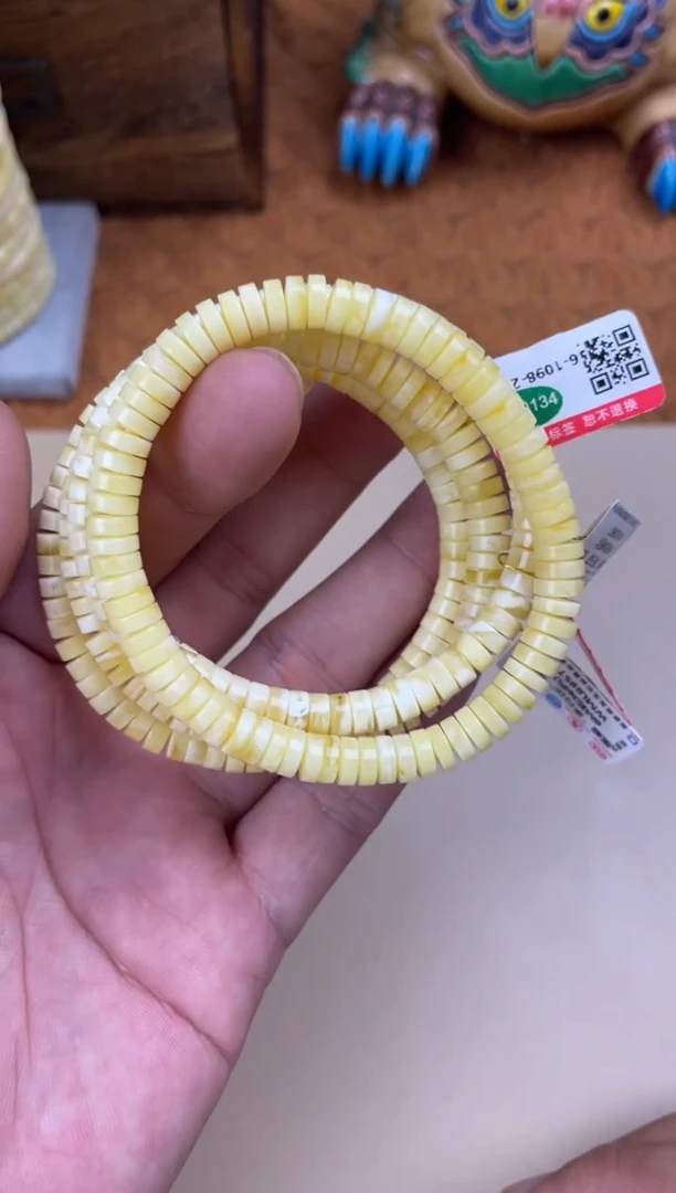 裸石蜜蜡未镶嵌WML8957多样性发其中一件