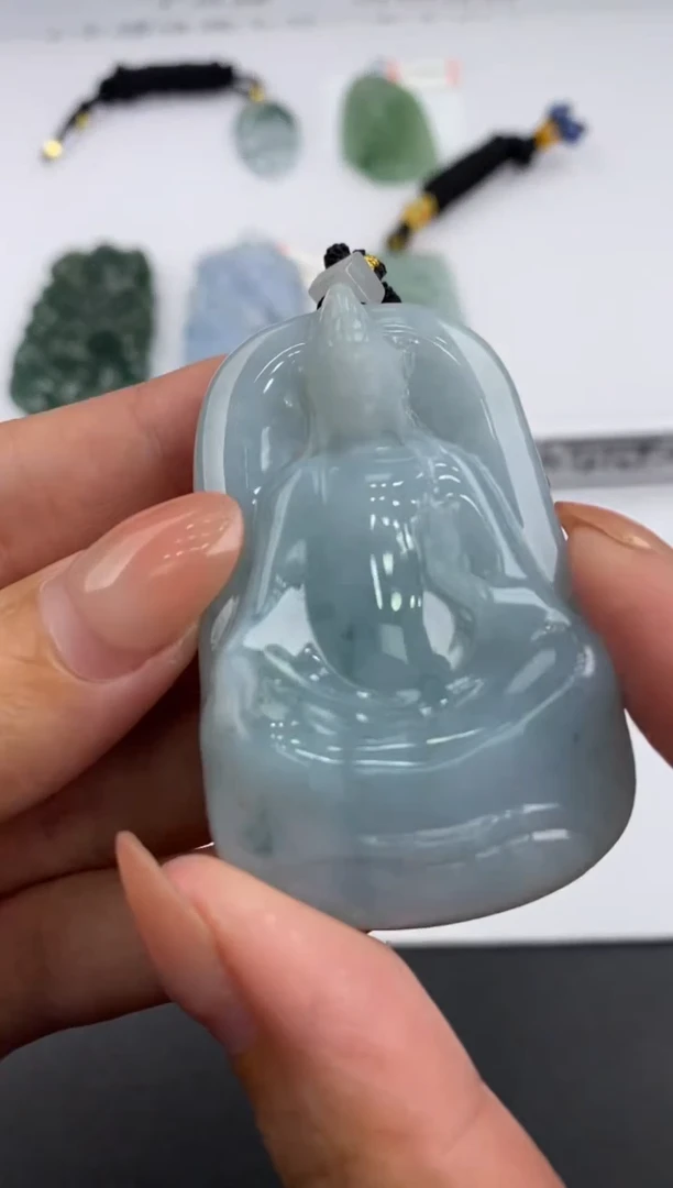 未镶嵌挂件翡翠303190  多人
