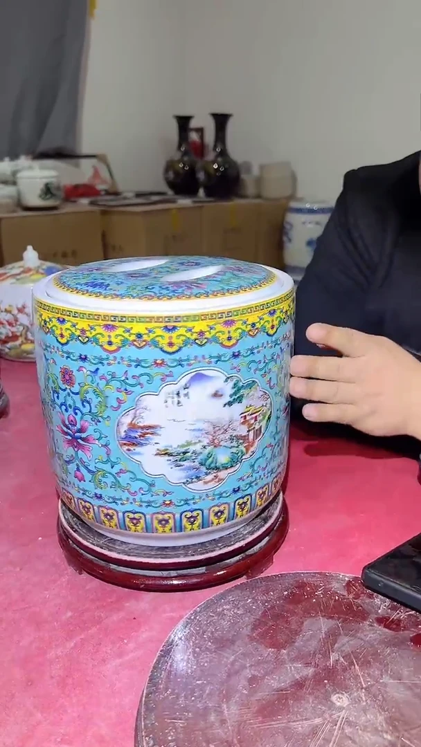 瓷片景德镇珐琅彩湖水蓝缠枝莲开窗10斤装罐子