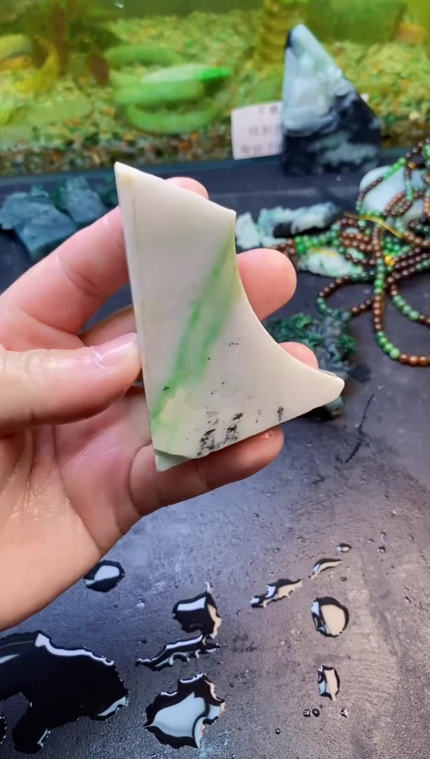 【闪购商品】翡翠颈饰未镶嵌121天然翡翠