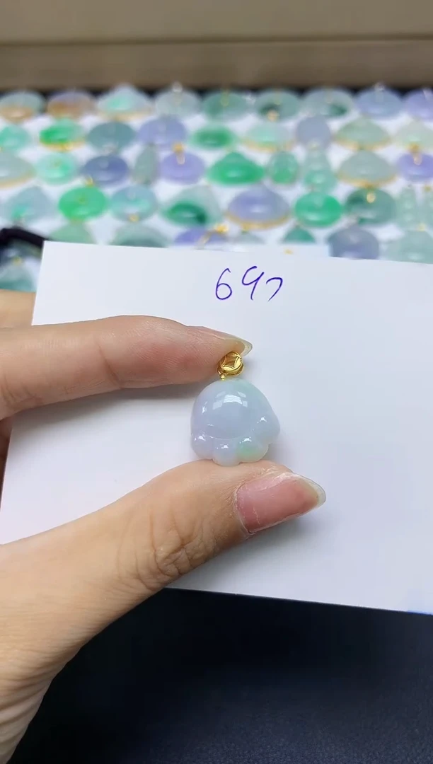 翡翠未镶嵌颈饰天然缅甸翡翠A货