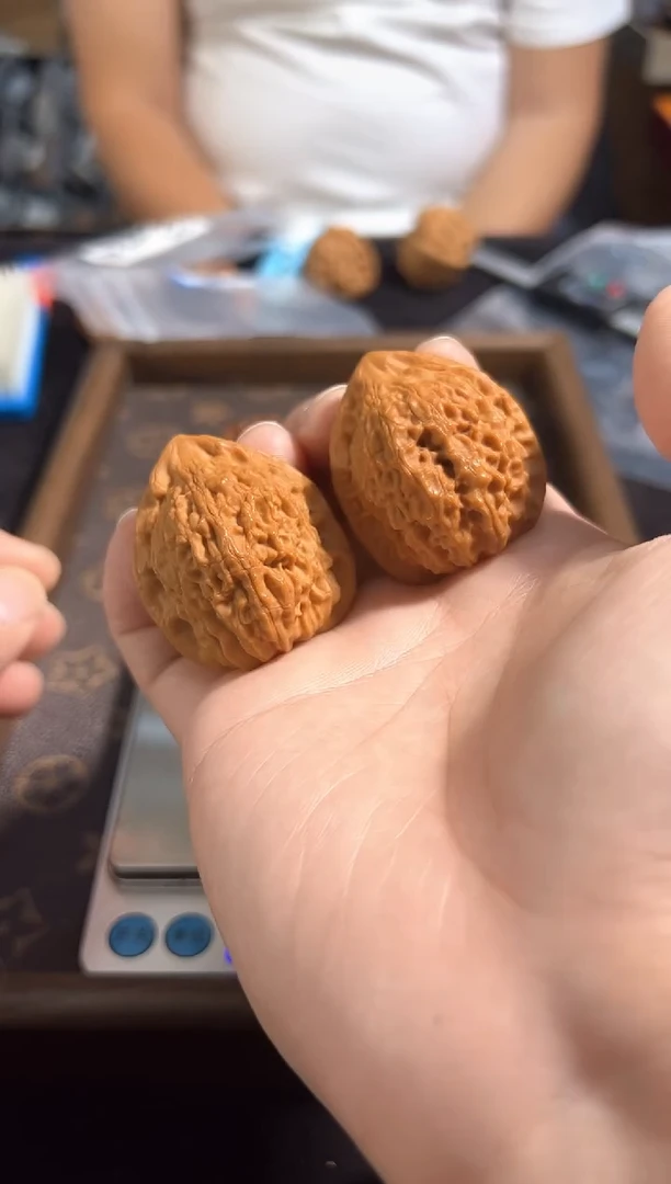 把件核桃37尺全品沈阳鸡心