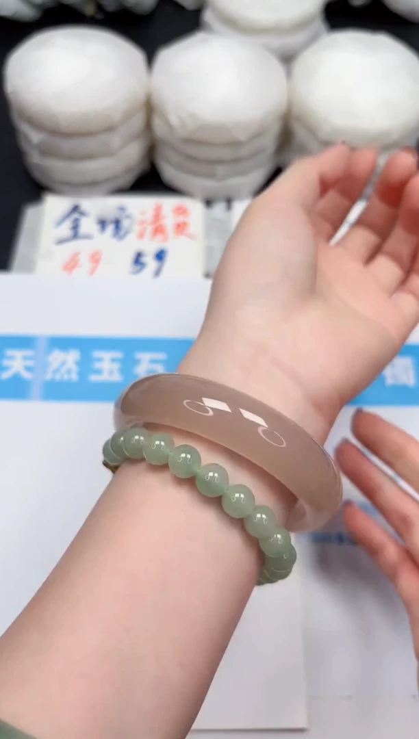 【闪购商品】石英质玉手镯未镶嵌755-56.5