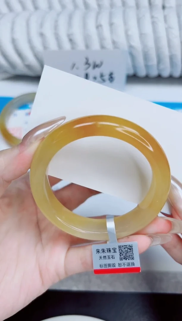 未镶嵌手镯石英质玉121/54