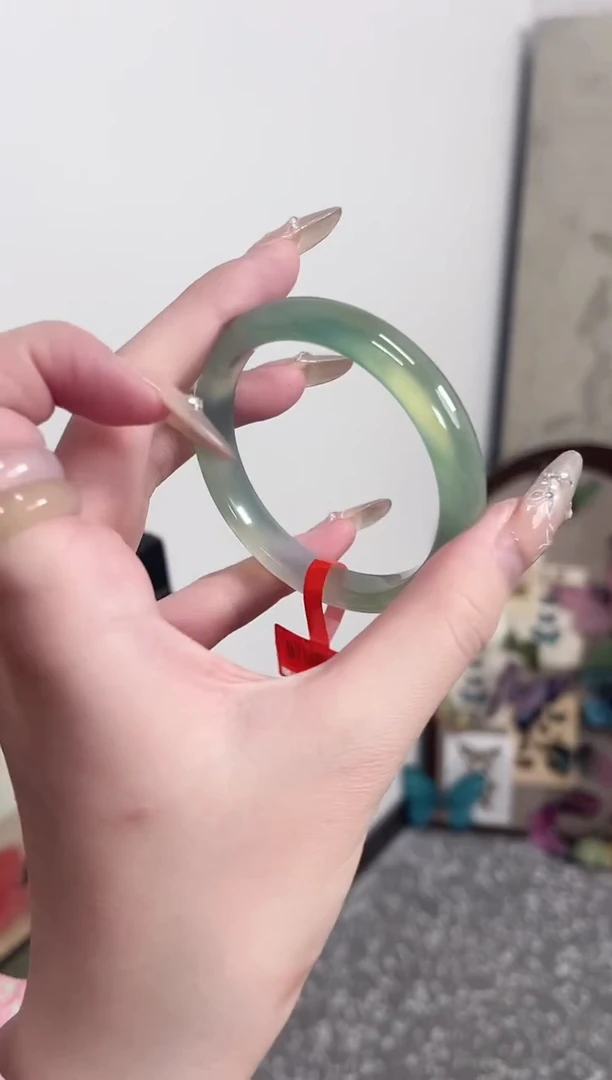 【闪购商品】玛瑙/玉髓手镯未镶嵌53-54圈需要包容