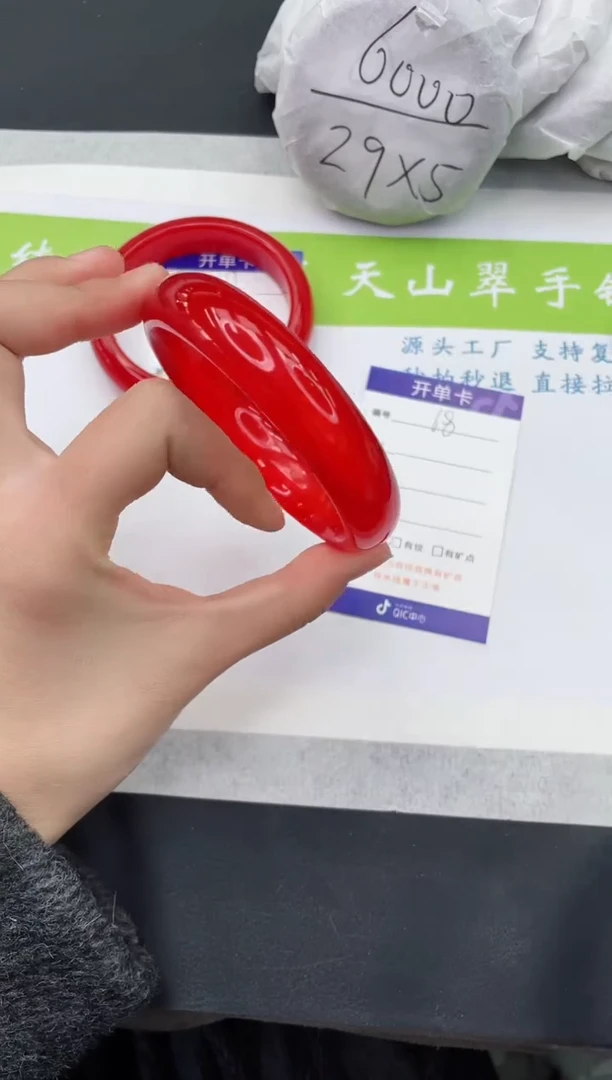 【闪购商品】石英质玉手镯未镶嵌HJ68-61+