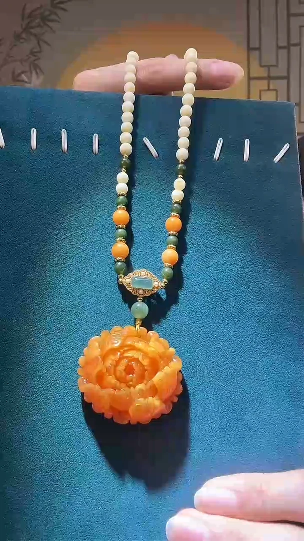 未镶嵌琥珀裸石A0977天然蜜蜡