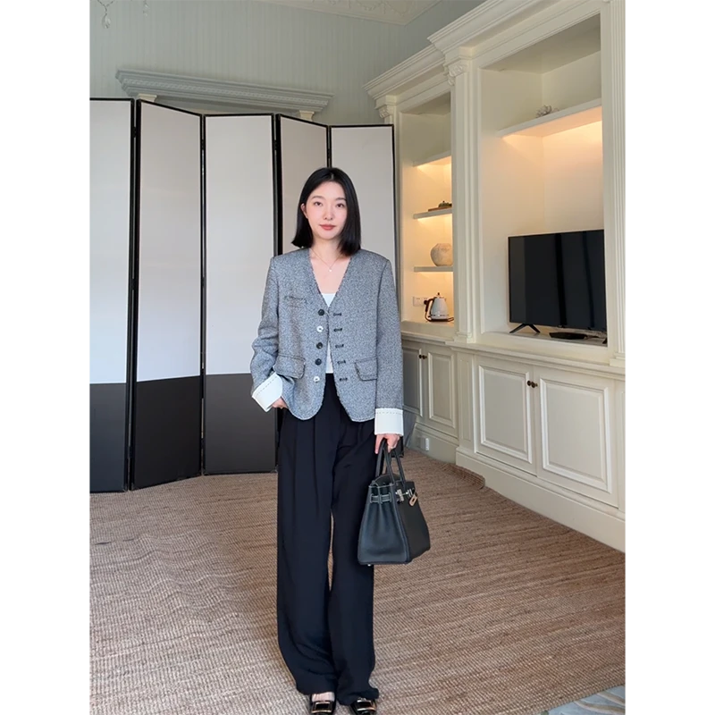 郭九九呢 气质设计感简约拼接西装外套高腰直筒西装裤 G925Z15951
