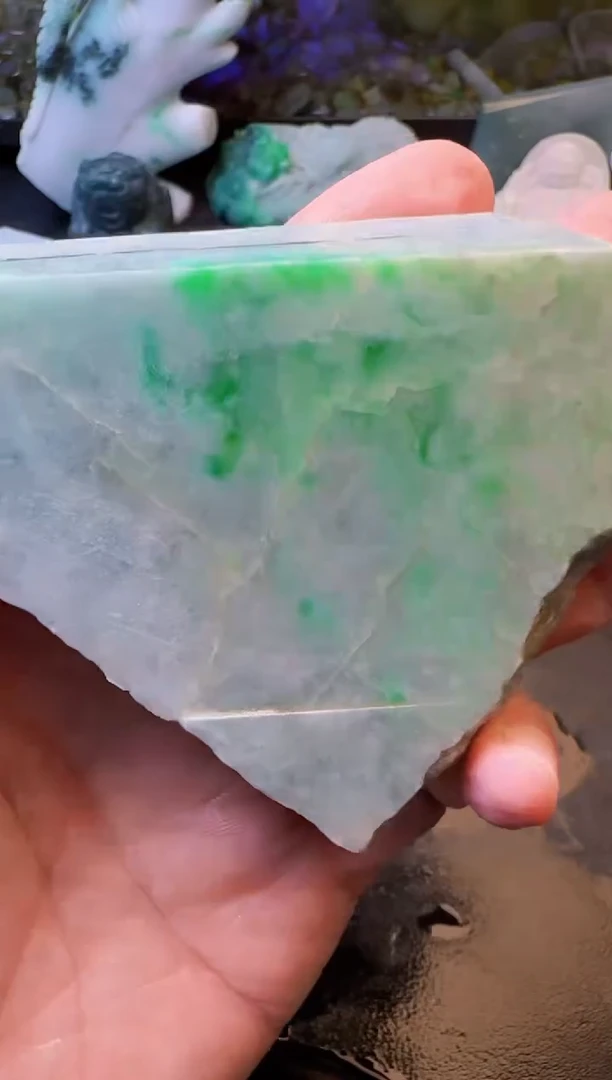 翡翠未镶嵌颈饰天然缅甸A货翡翠040