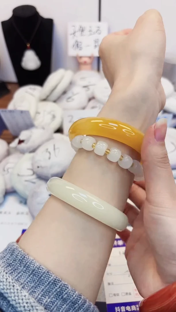 【闪购商品】石英质玉手镯未镶嵌148-财气镯59圈口