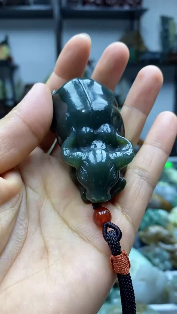 未镶嵌和田玉把件1