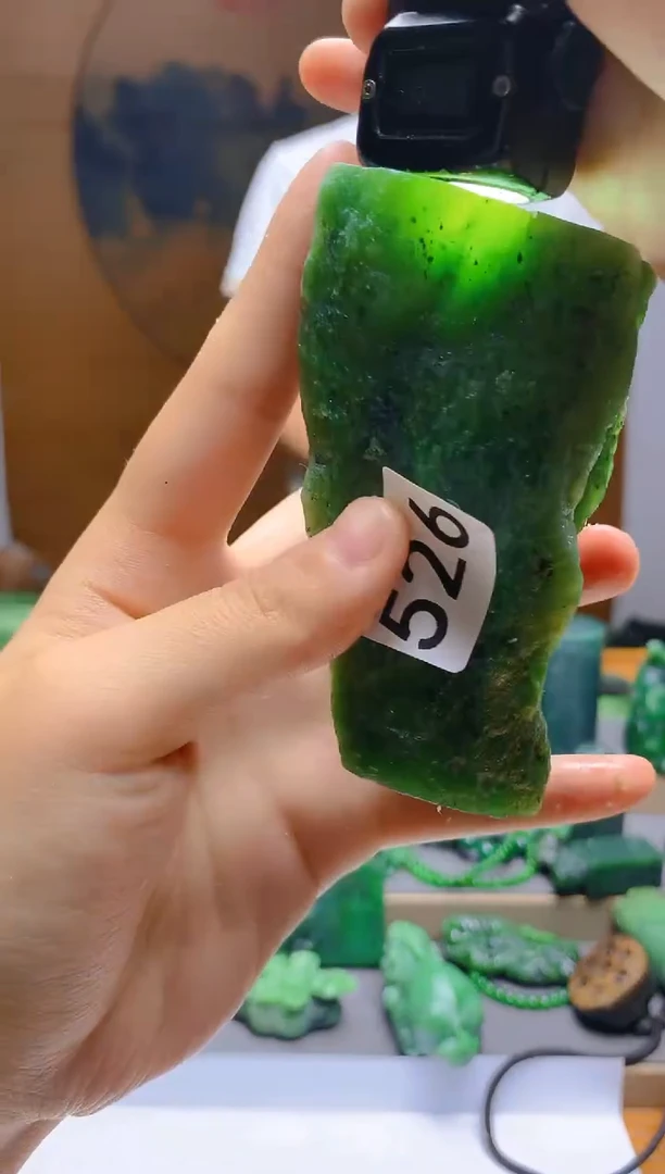 和田玉（碧玉）未镶嵌珠宝半成品1