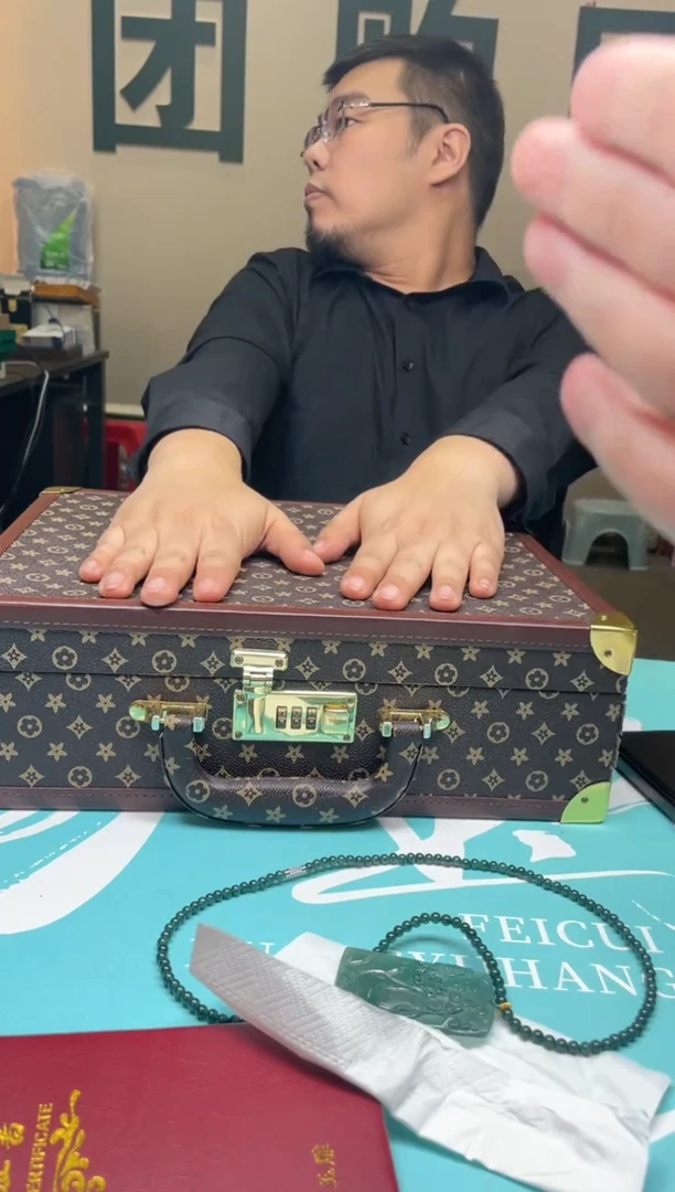 未镶嵌定制翡翠王***~-毛货-不退不换