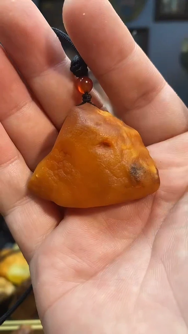 琥珀颈饰未镶嵌吊坠
