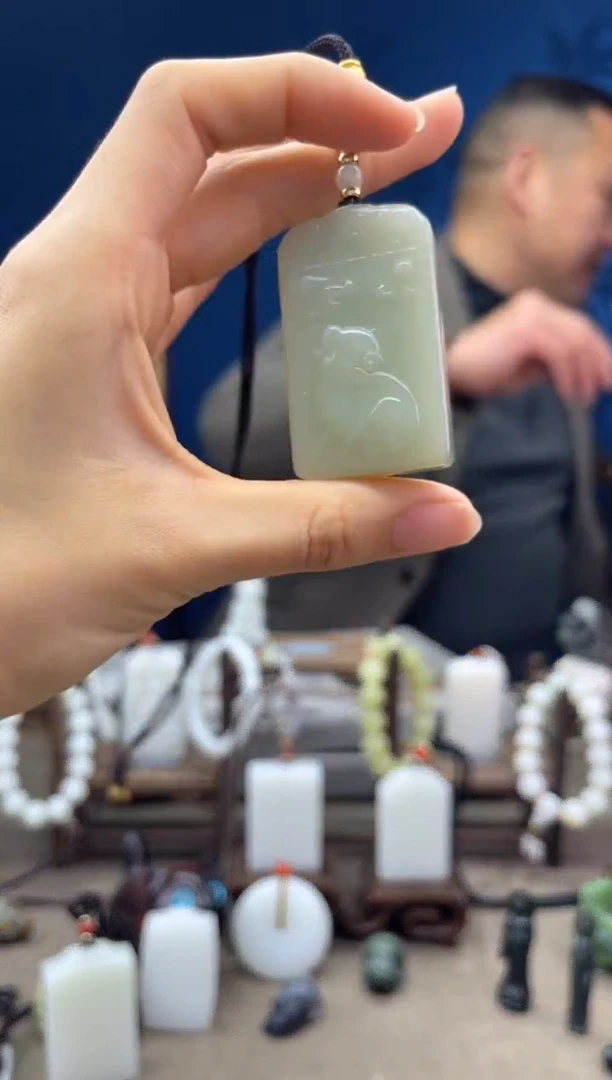 【闪购商品】和田玉颈饰未镶嵌1