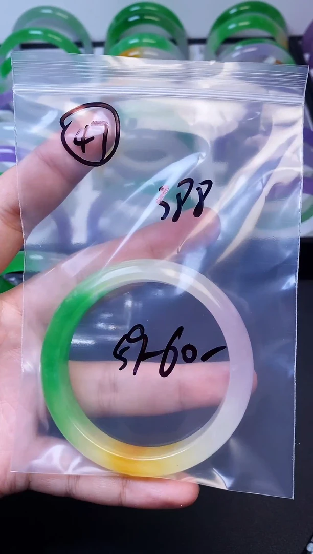 时尚缅料正品手镯