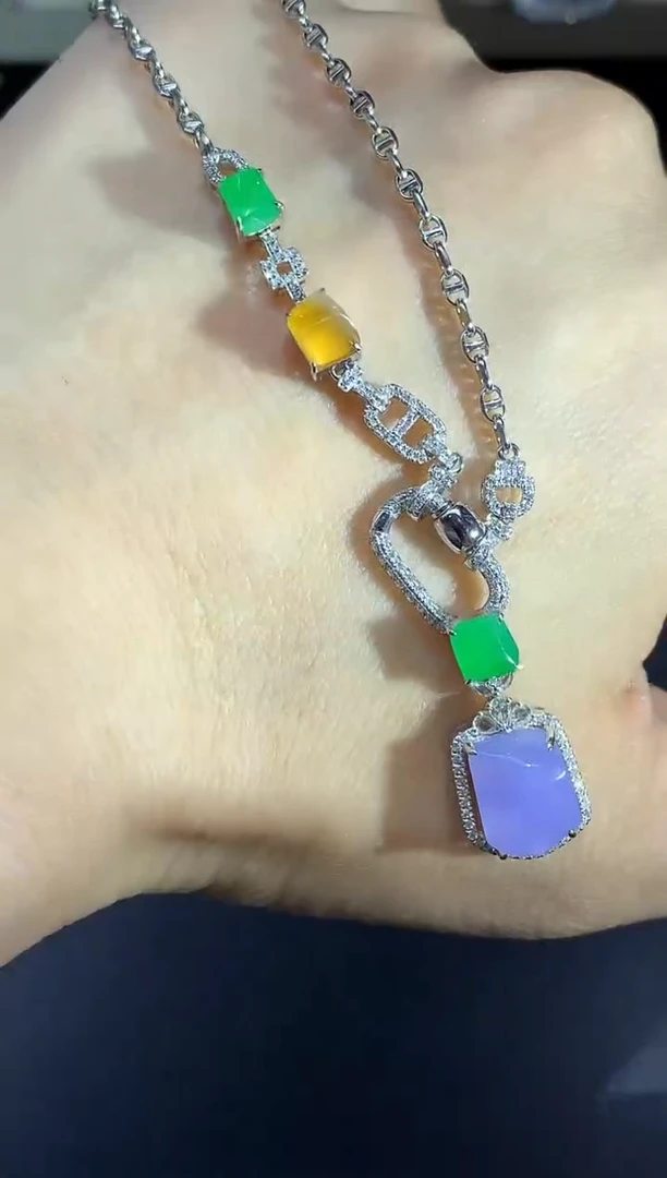 颈饰18K金镶嵌翡翠745-中国好珍宝