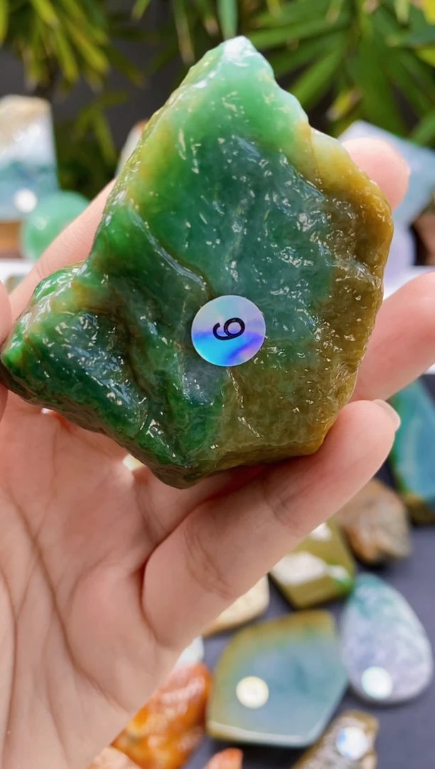 【闪购商品】定制翡翠未镶嵌翡翠