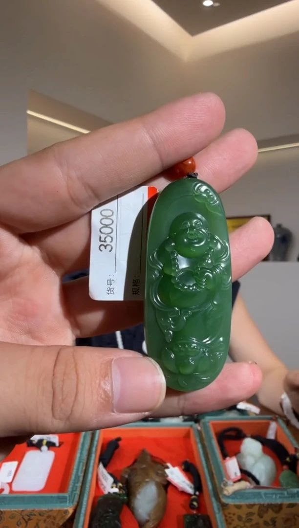 和田玉未镶嵌颈饰1